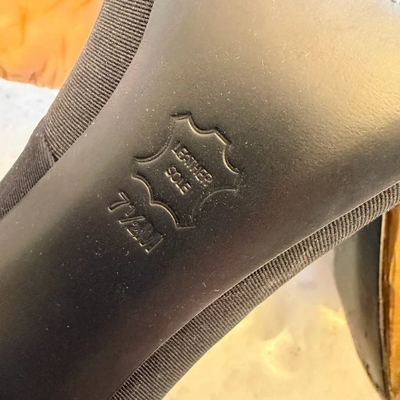 Tory Burch Black and Bronze Beetle Heels Rare - Picture 10 of 12